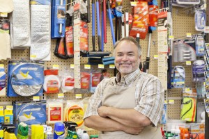 Berater im Baumarkt
