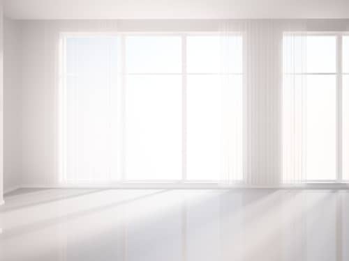 Lichtdurchflutetes Zimmer