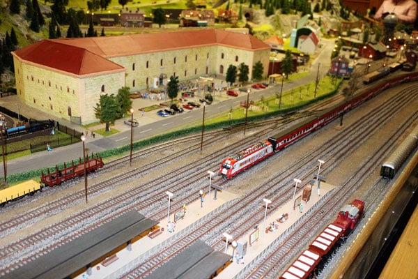 Einen Schattenbahnhof anlegen: die ideale Ergänzung für jede Modelleisenbahn